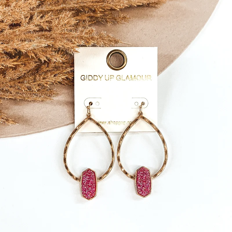 Women’s elegant drop earrings-Gold Hammered Teardrop Earrings with Druzy Pendant in Fuchsia