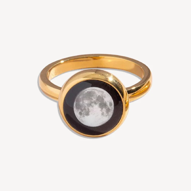 Mini Simplicity Ring in Gold - Size 5