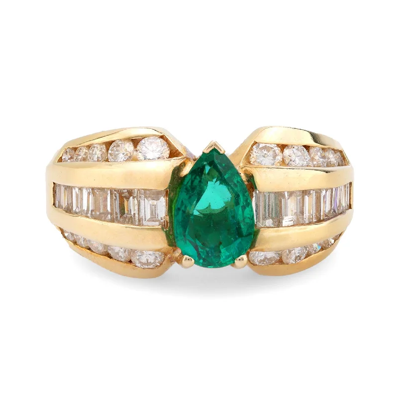 Women’s modern engagement rings-Vintage emerald diamond 14k yellow gold ring