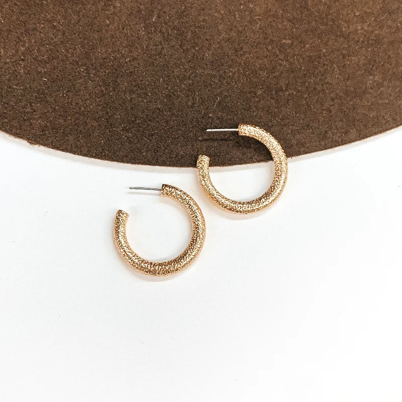 Women’s zirconia earrings-Textured Small Sized Hoop Earrings in Gold