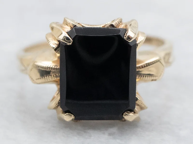 Ladies Mid-Century Black Onyx and Gold Ring