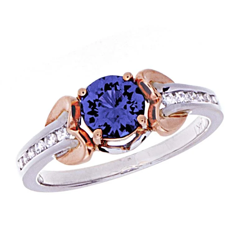 Women’s engagement rings-Tanzanite Ring