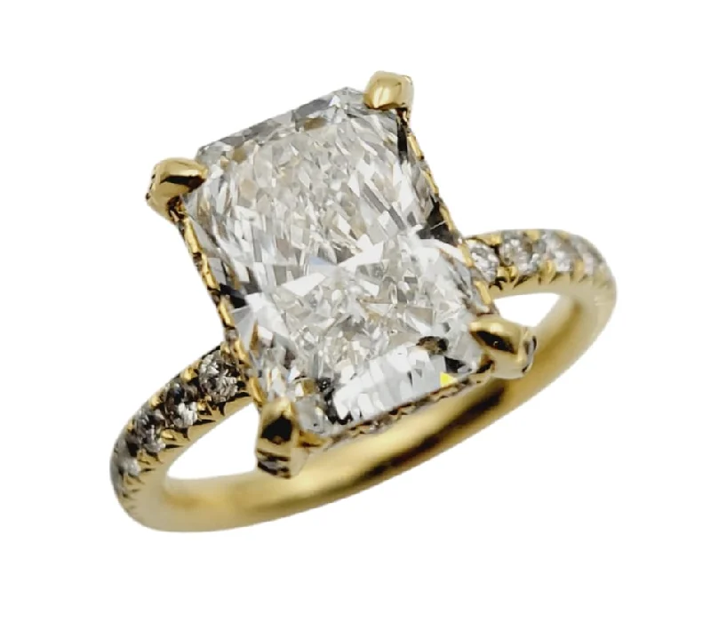 18k Yellow Gold Lab-Grown Radiant-Cut Diamond Halo Ring