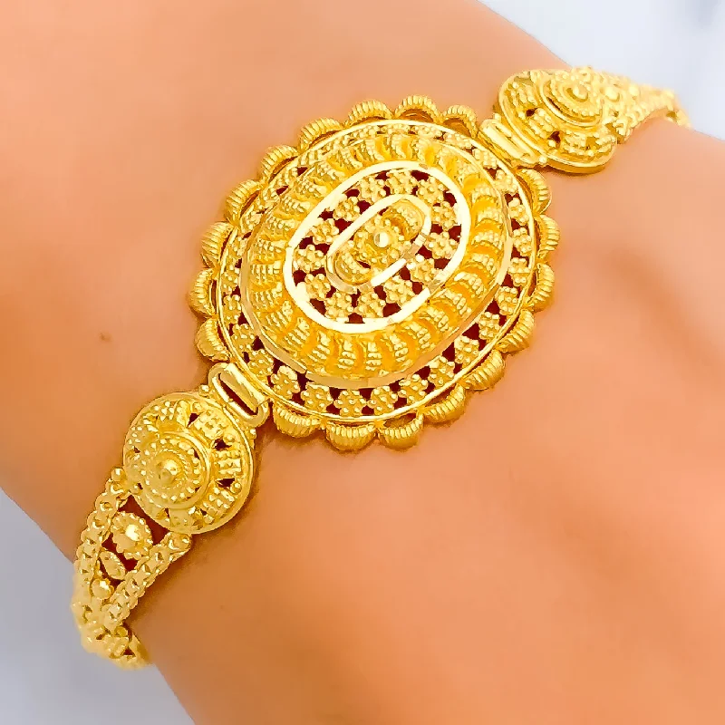 Women’s eco-friendly bracelets-Graceful Floral Oval 22k Gold Bracelet