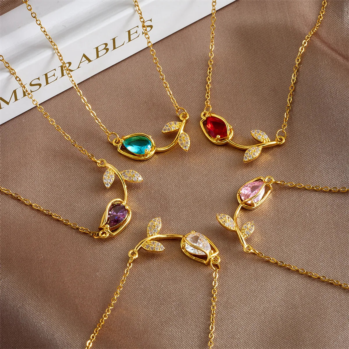 Women’s pearl necklaces-Titanium Steel Copper Simple Style Shiny Plating Inlay Flower Zircon Necklace