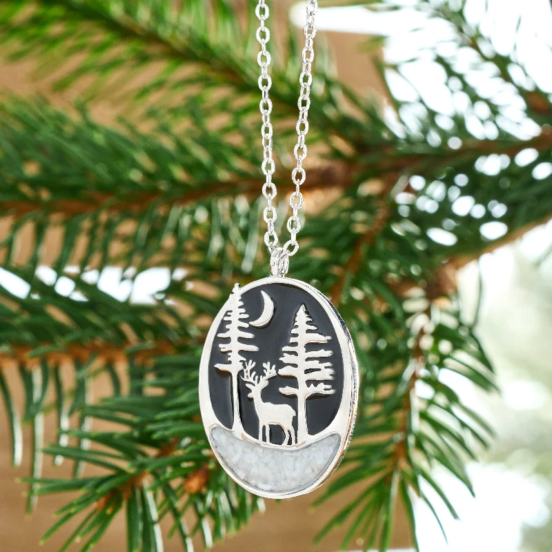 Women’s stylish silver necklaces-Snowy Forest Deer Necklace