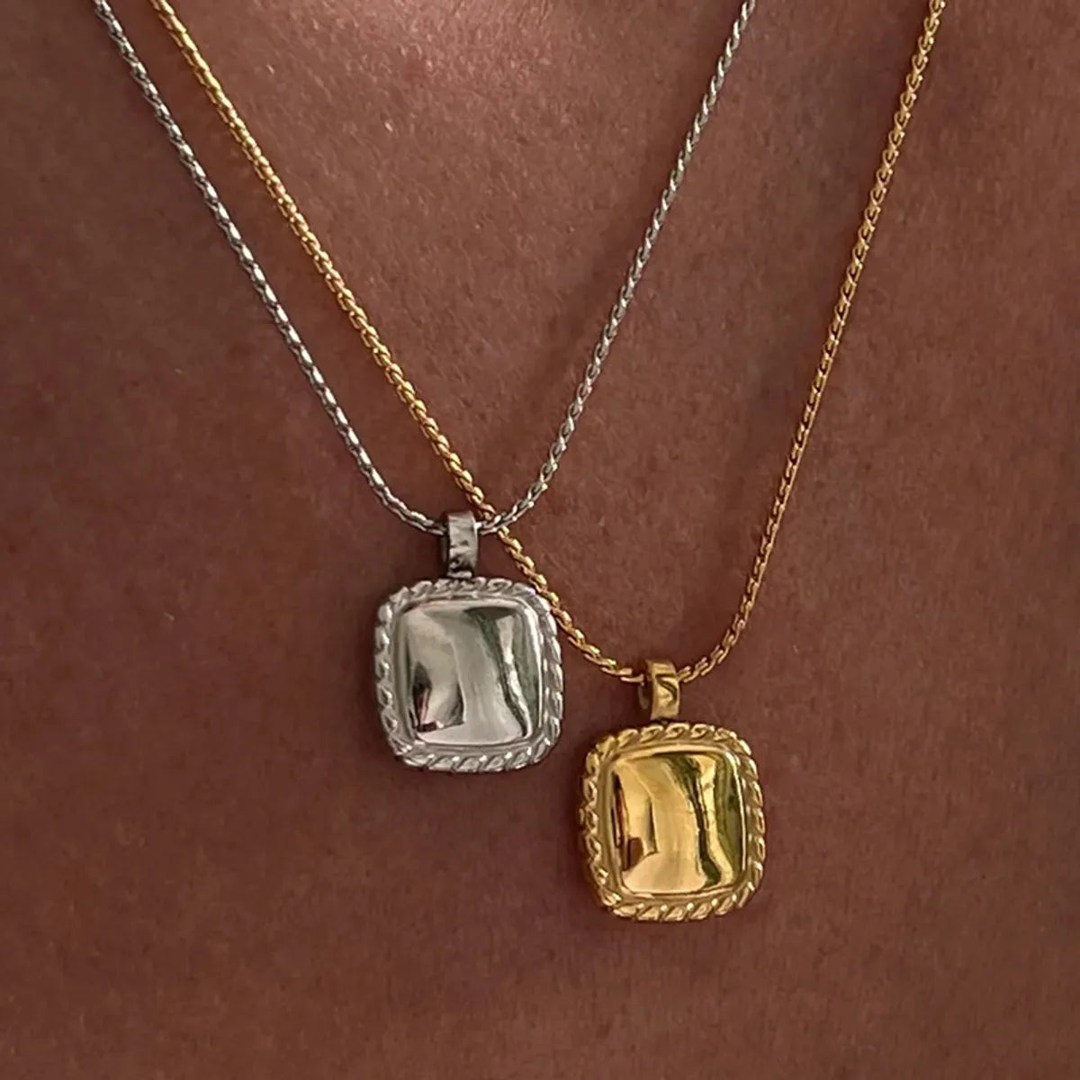 Women’s gold-plated necklaces-Simple Style Square Stainless Steel Plating 18k Gold Plated Pendant Necklace