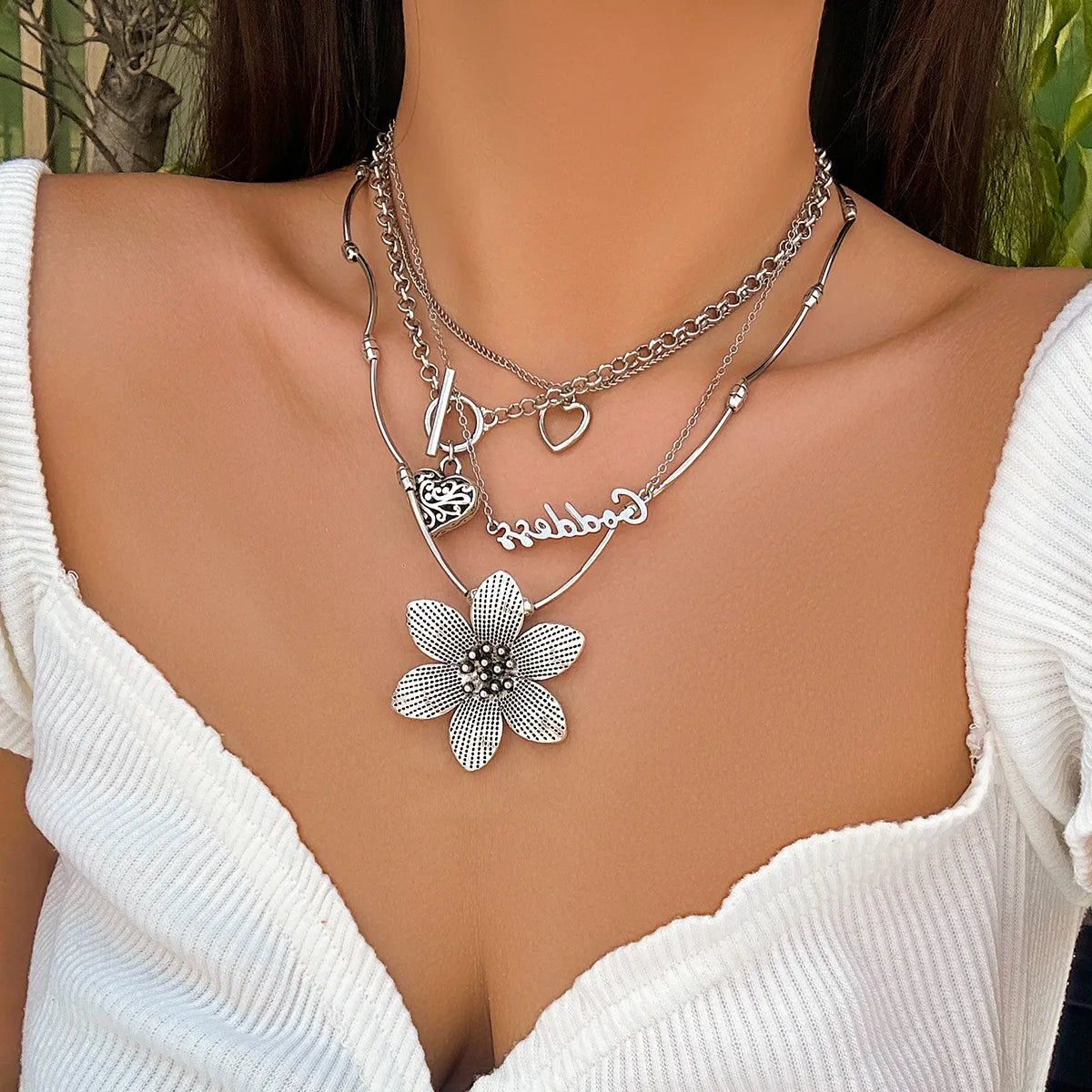 Women’s layering necklaces-Gothic Vintage Style Punk Letter Heart Shape Flower Alloy Iron Copper Layered Women's Necklace