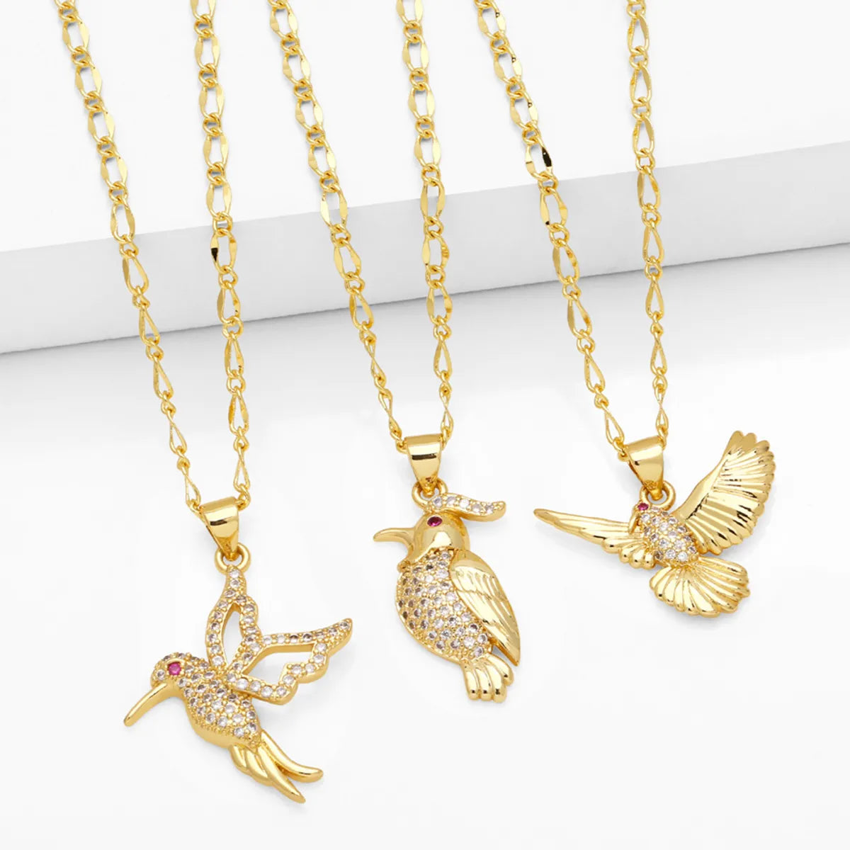 Women’s simple gold necklaces-Fashion Simple Style Bird Copper 18k Gold Plated Zircon Necklace In Bulk