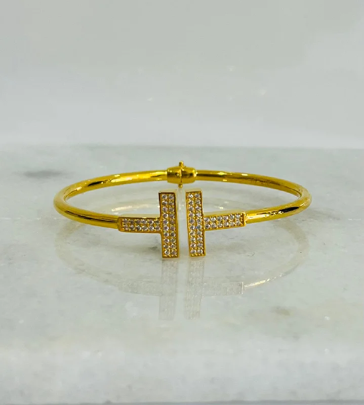 Women’s matching bracelets and rings-21k Gold zirconia Bangle Bracelet