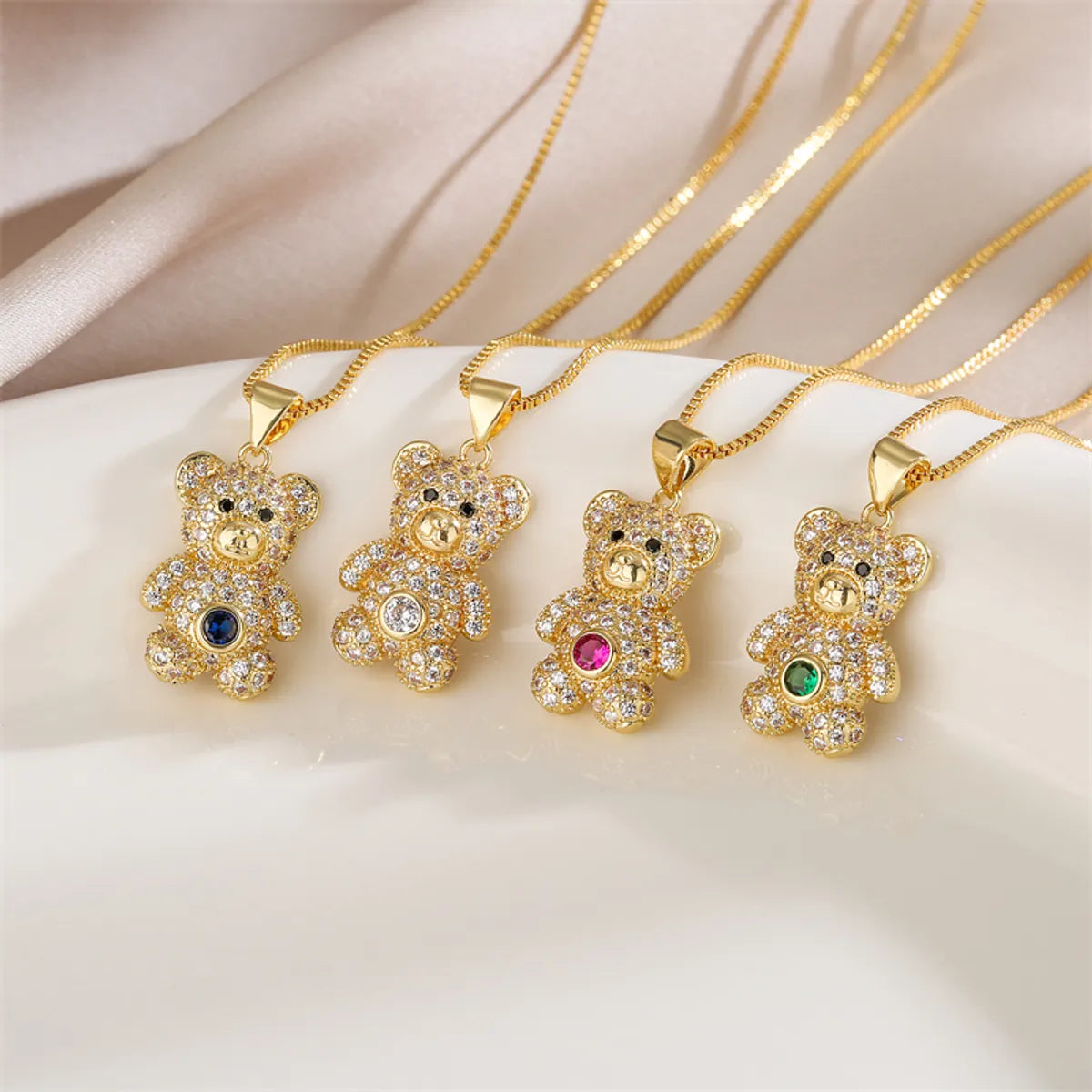 Women’s handcrafted necklaces-Casual Cute Little Bear Copper Gold Plated Zircon Pendant Necklace In Bulk