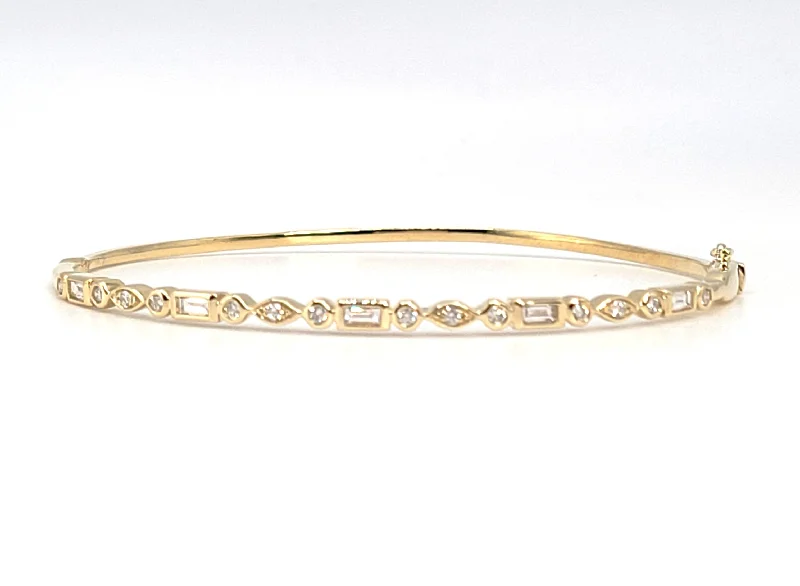 Women’s silver cuff bracelets-Dilamani 14k Yellow Gold Diamond Bangle Bracelet