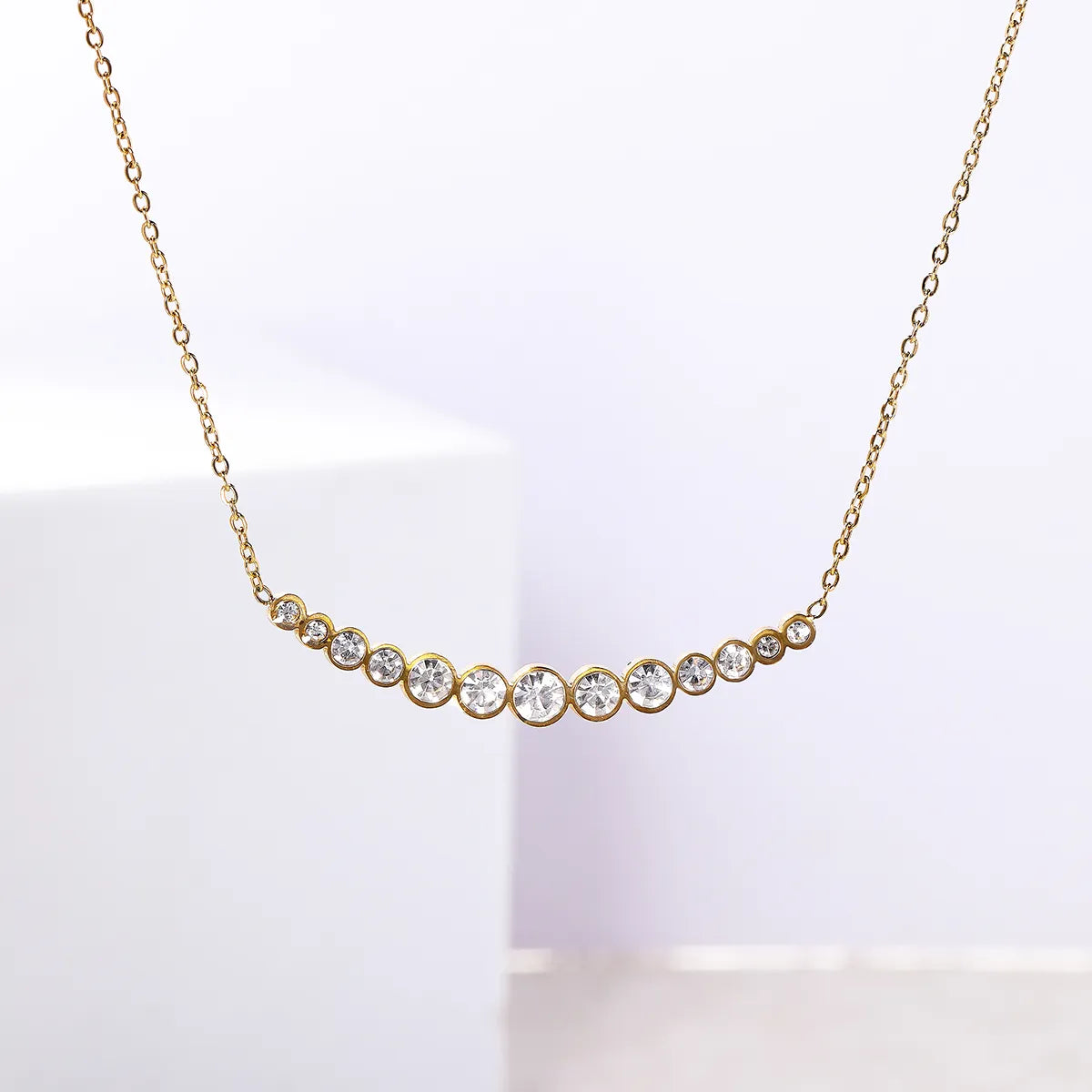 Women’s elegant diamond necklaces-Vacation Simple Style Solid Color Stainless Steel Plating Inlay Rhinestones 18k Gold Plated Pendant Necklace