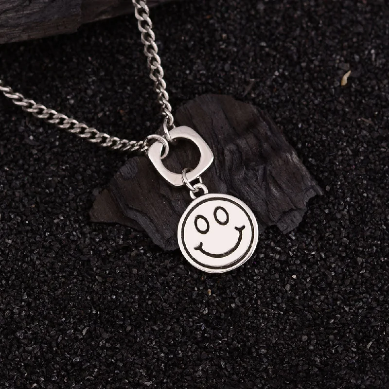 Women’s unique necklaces-Classic Style Smiley Face Copper Pendant Necklace