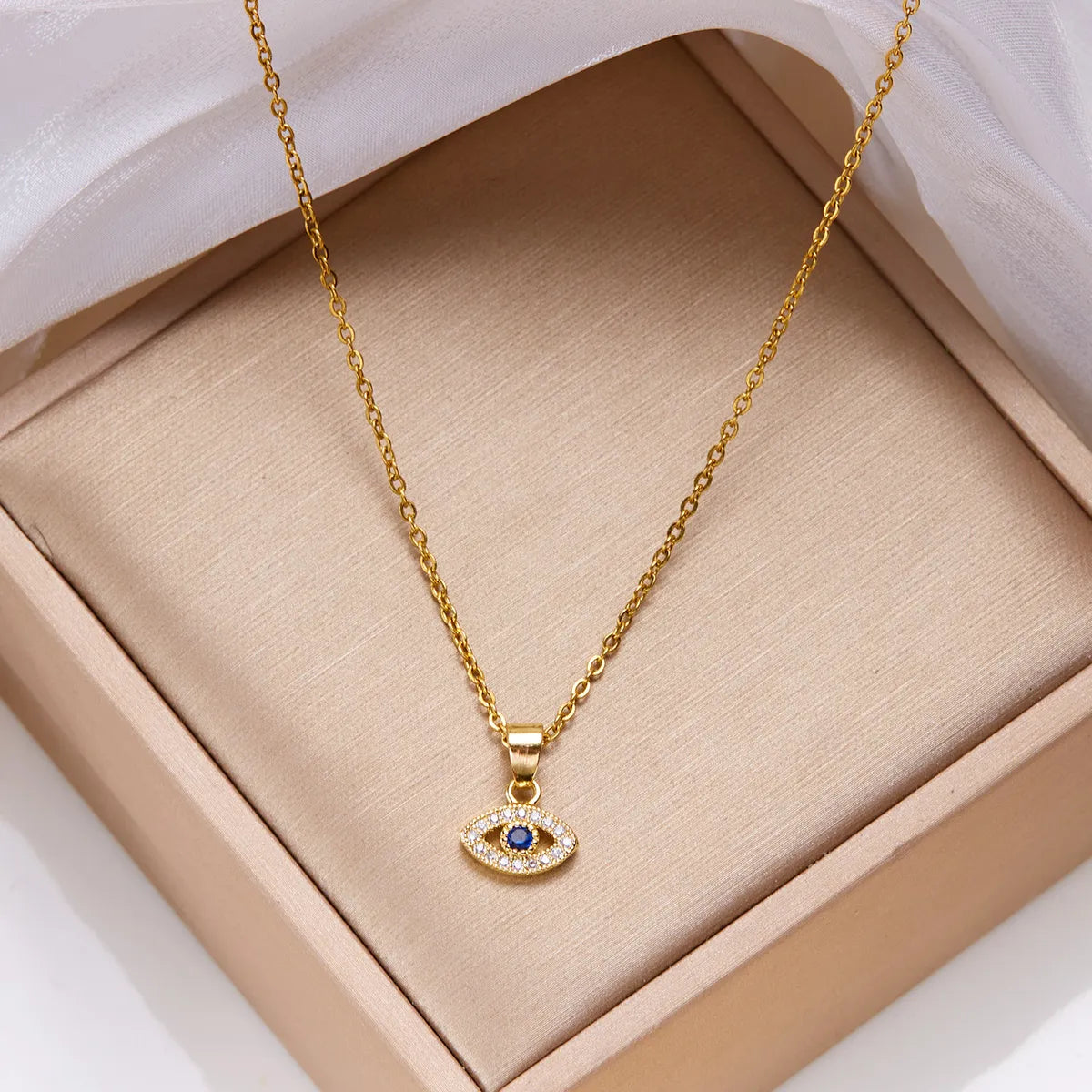 Women’s modern necklaces-201 Stainless Steel Copper Casual Simple Style Inlay Eye Rhinestones Pendant Necklace