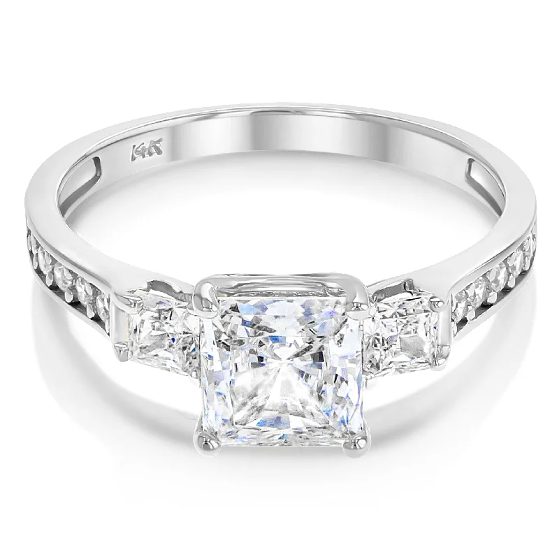 Women’s vintage engagement rings-Three Stone Princess Cut Engagement Ring