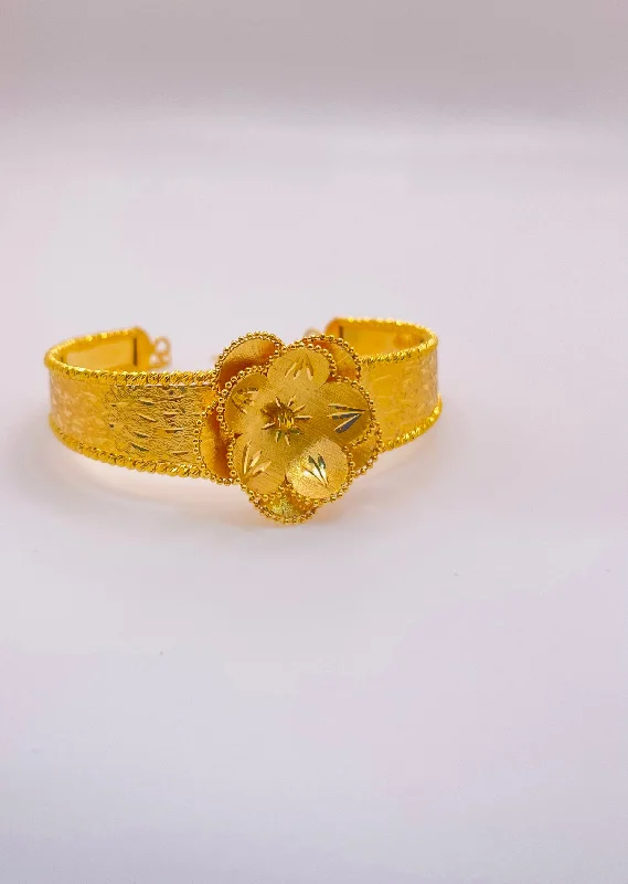 Women’s colorful bracelets-21k Gold Cuff Bracelet