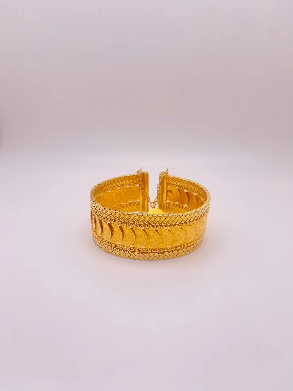 Women’s elegant bracelets-21k Gold Himo Coin Bracelet