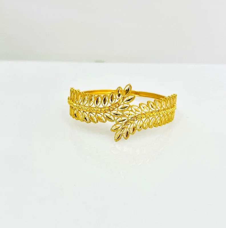 Women’s stackable bracelets-21k Gold Leaf Bangle Bracelet