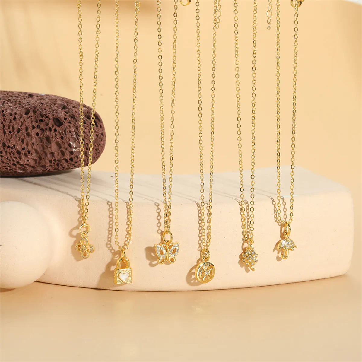 Women’s elegant chain necklaces-Simple Style Flower Butterfly Lock Brass 14k Gold Plated Pendant Necklace In Bulk