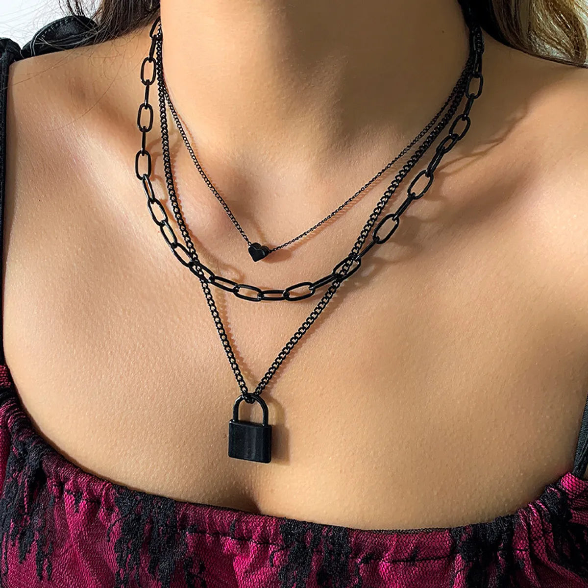 Women’s turquoise necklaces-Fashion Punk Black Cross Chain Geometric Heart Lock Shaped Alloy Necklace